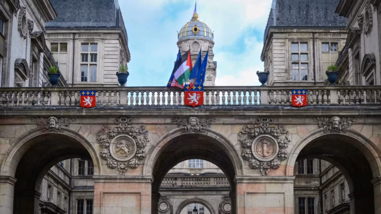15c325e_upload-1-3y7fqdpb8w6b-afp-76d97w9