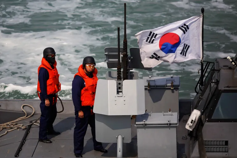 2014-05-01T000000Z_1125722593_LM2EA510Z4201_RTRMADP_3_SOUTH-KOREA