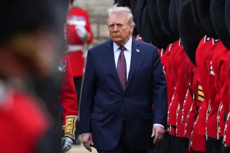 2025-09-17T125256Z_1121443174_RC2NTGA00147_RTRMADP_3_USA-TRUMP-BRITAIN-1758159005