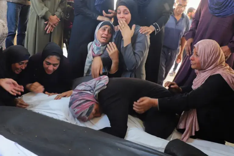 2025-09-21T101859Z_243423749_RC27WGANBZFJ_RTRMADP_3_ISRAEL-PALESTINIANS-GAZA-1758463684