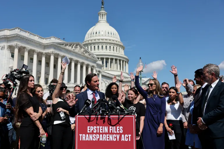 2025-09-26T224829Z_691114905_RC2GKGA9YK9V_RTRMADP_3_USA-TRUMP-EPSTEIN-1758938082