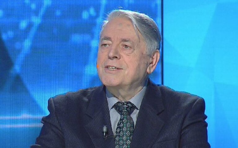 800-0-1e6e1ee766b24201d875a2fd978df9a1-1