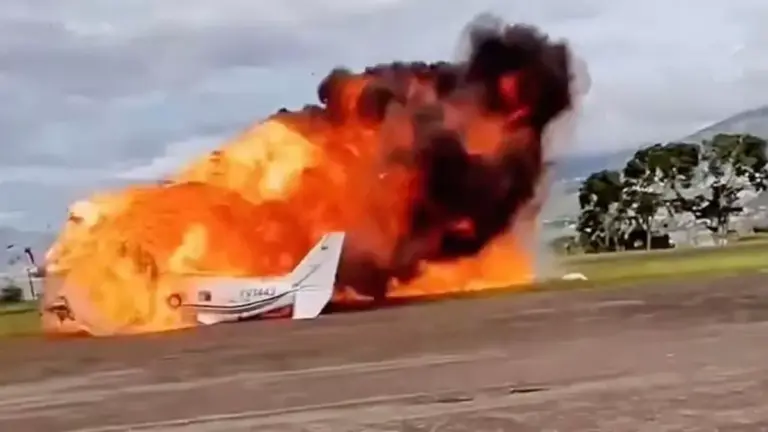 0_Plane-crash
