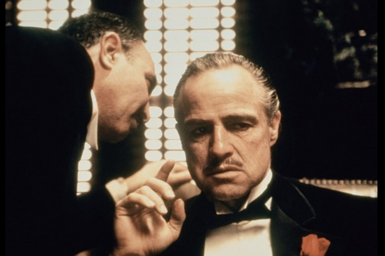 1495195-marlon-brando-et-salvatore-corsitto-dans-le-parrain