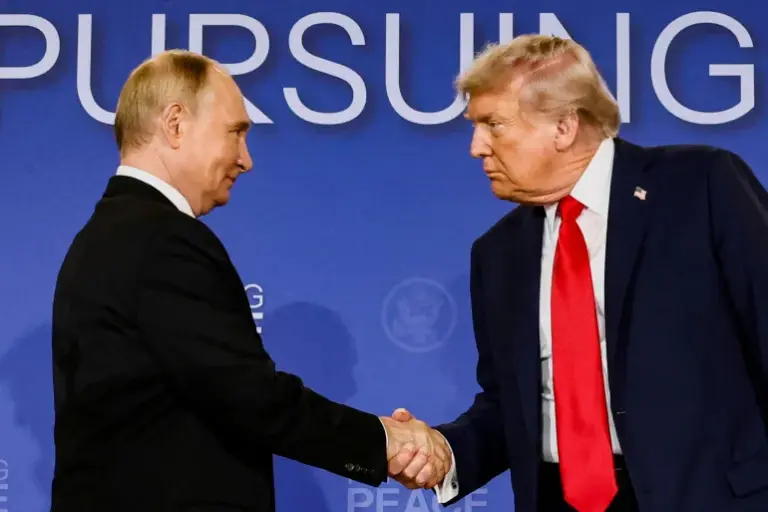 2025-09-18T202404Z_1680217473_RC2V7GALAXTO_RTRMADP_3_UKRAINE-CRISIS-TRUMP-PUTIN-1760678114 (1)