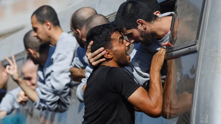 2025-10-13T130202Z_1144196740_RC20BHA6DWV6_RTRMADP_3_ISRAEL-PALESTINIANS-GAZA-1760398602