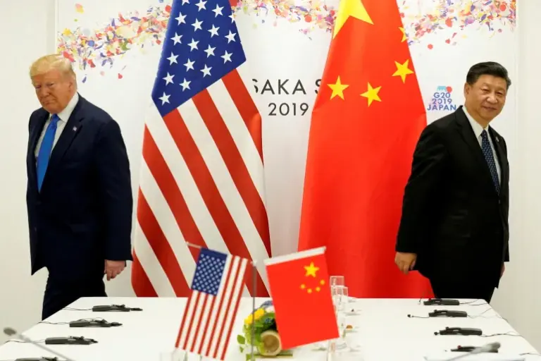 2025-10-23T055238Z_1025798237_RC2QZAAXFFYI_RTRMADP_3_USA-CHINA-SUMMIT-1761279142