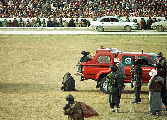 45348751-15201209-Illustrative_image_shows_an_alleged_murderer_being_executed_befo-a-1_1760690387324
