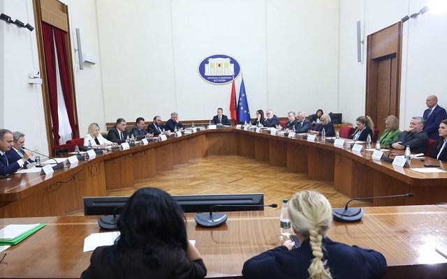 -640-0-1760516151xkonferenca-e-kryetareve-218