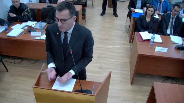 -640-0-690494e728165