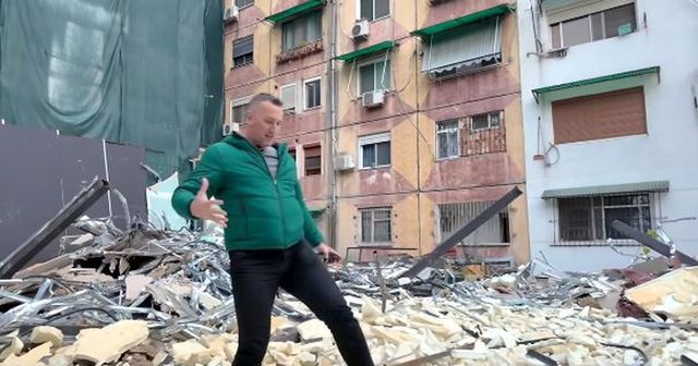 -640-0-8129da6b9e8a2d0678b1f4df1186ce44