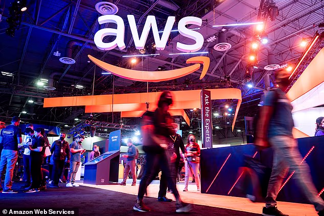 72097689-15208111-Amazon_Web_Services_was_hit_with_a_worldwide_outage_that_impacte-a-1_1760947037087