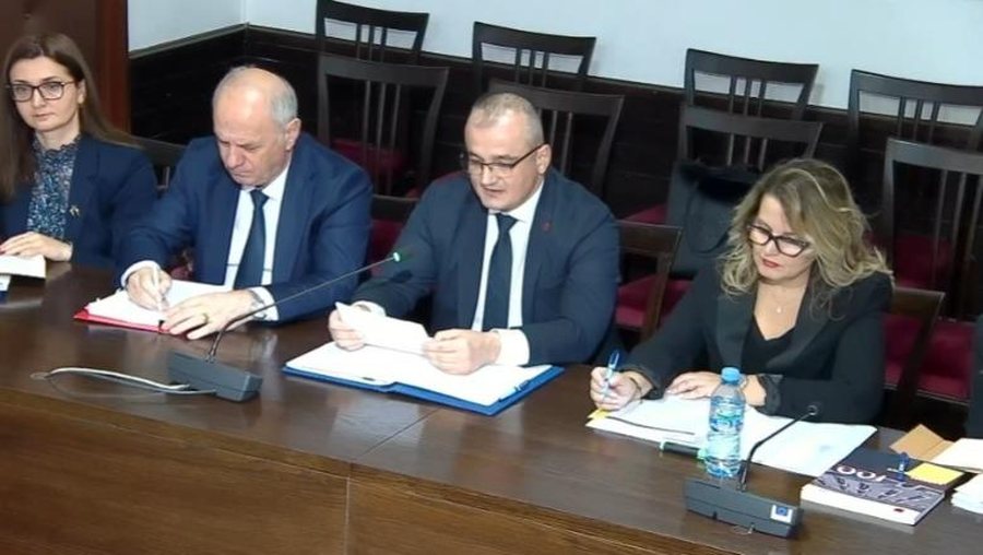 -900-0-1761730871x1761730278-komisioniekonomise-328