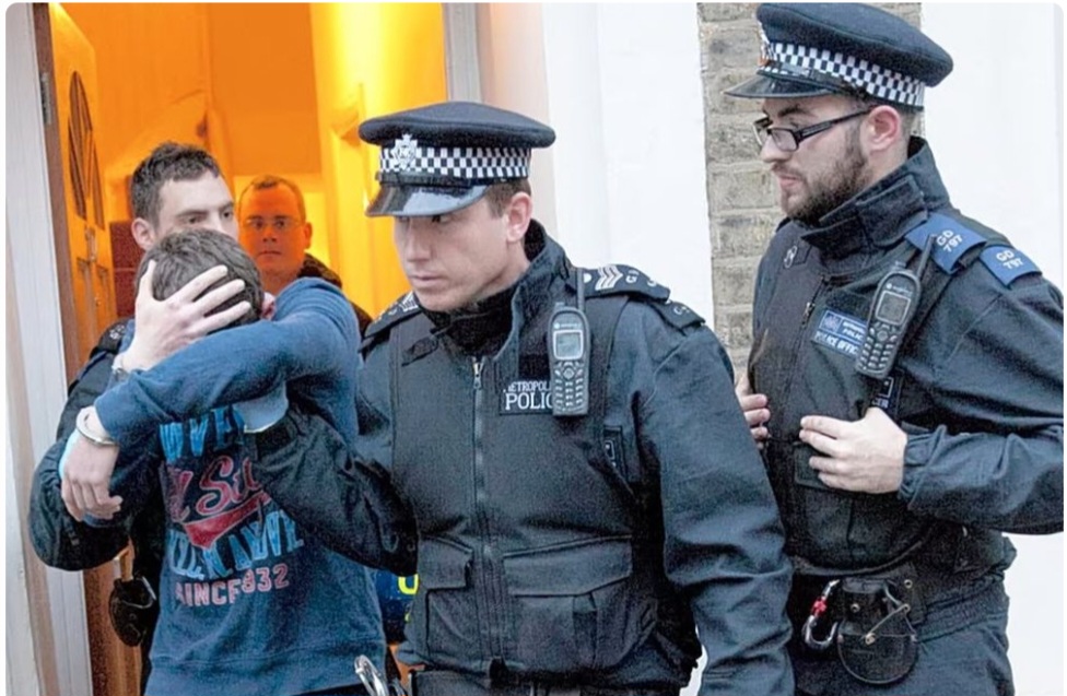 Screenshot_20251027_150022_Facebook