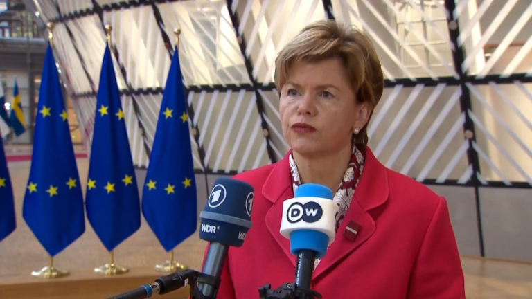 4619786_HD_1080i50.mp4_.00_00_21_15.Still001