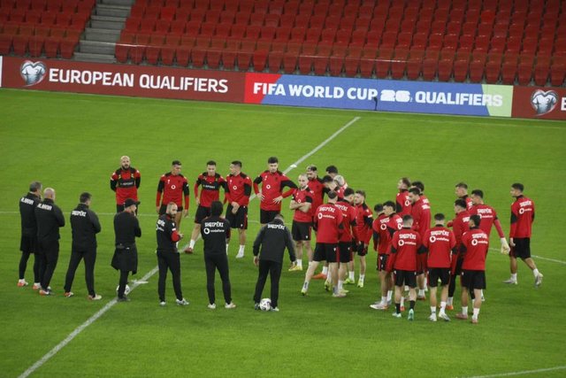 -640-0-ijkfhkhglkhglghlhgl-1763233418