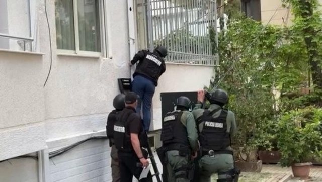 -640-0-renea-gati-te-nderhyje-1763991205