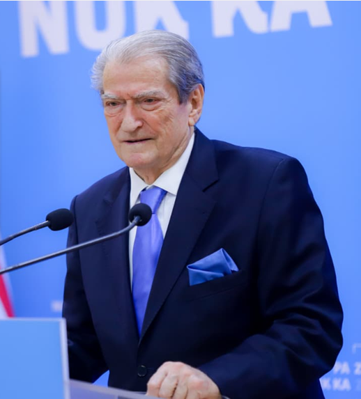 -900-0-1764160290xberishapng-337