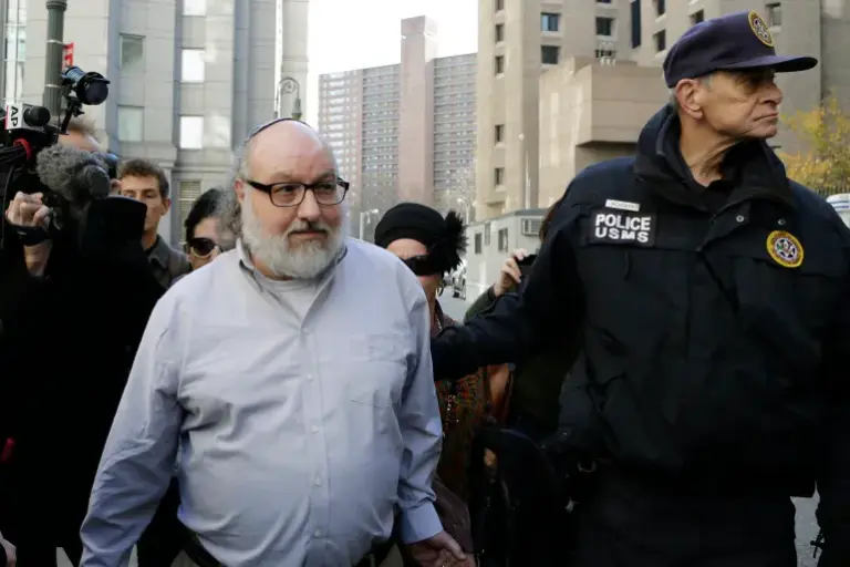 AP470922033262-1763705224