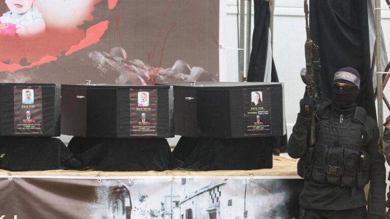 Instituti i Mjekësisë Ligjore në Izrael: Trupat e dorëzuar nga Hamasi nuk u përkasin pengjeve izraelite