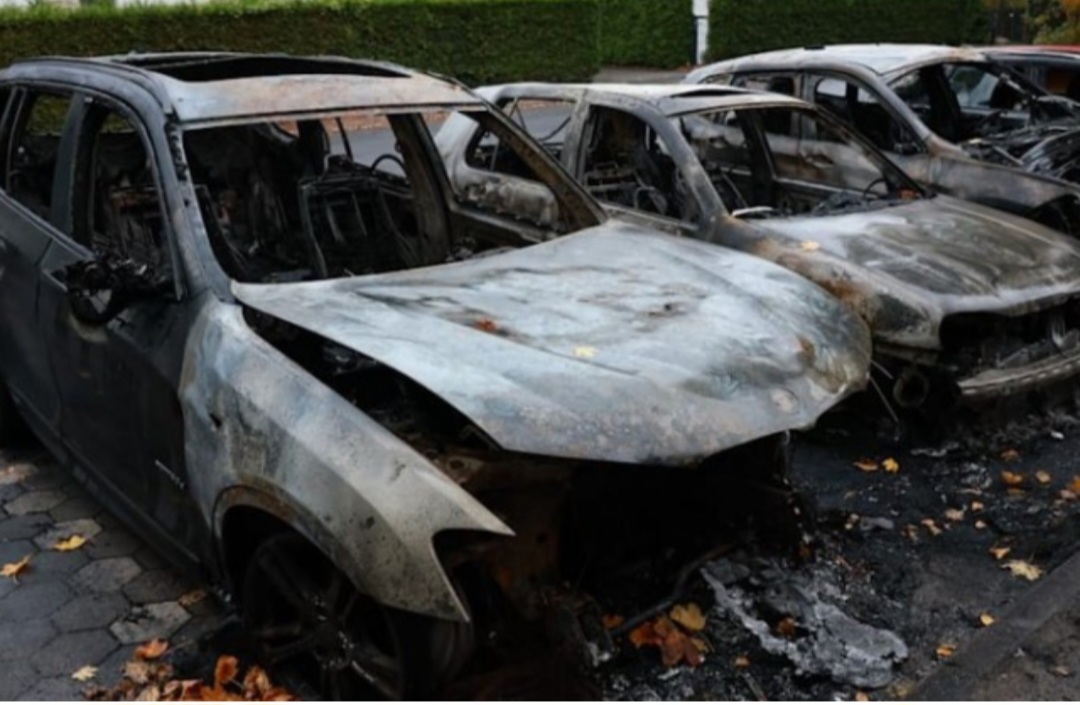 Screenshot_20251103_203505_Facebook