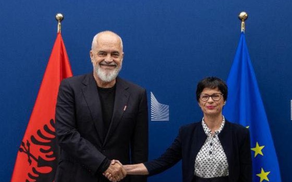 Screenshot_20251106_202031_Facebook