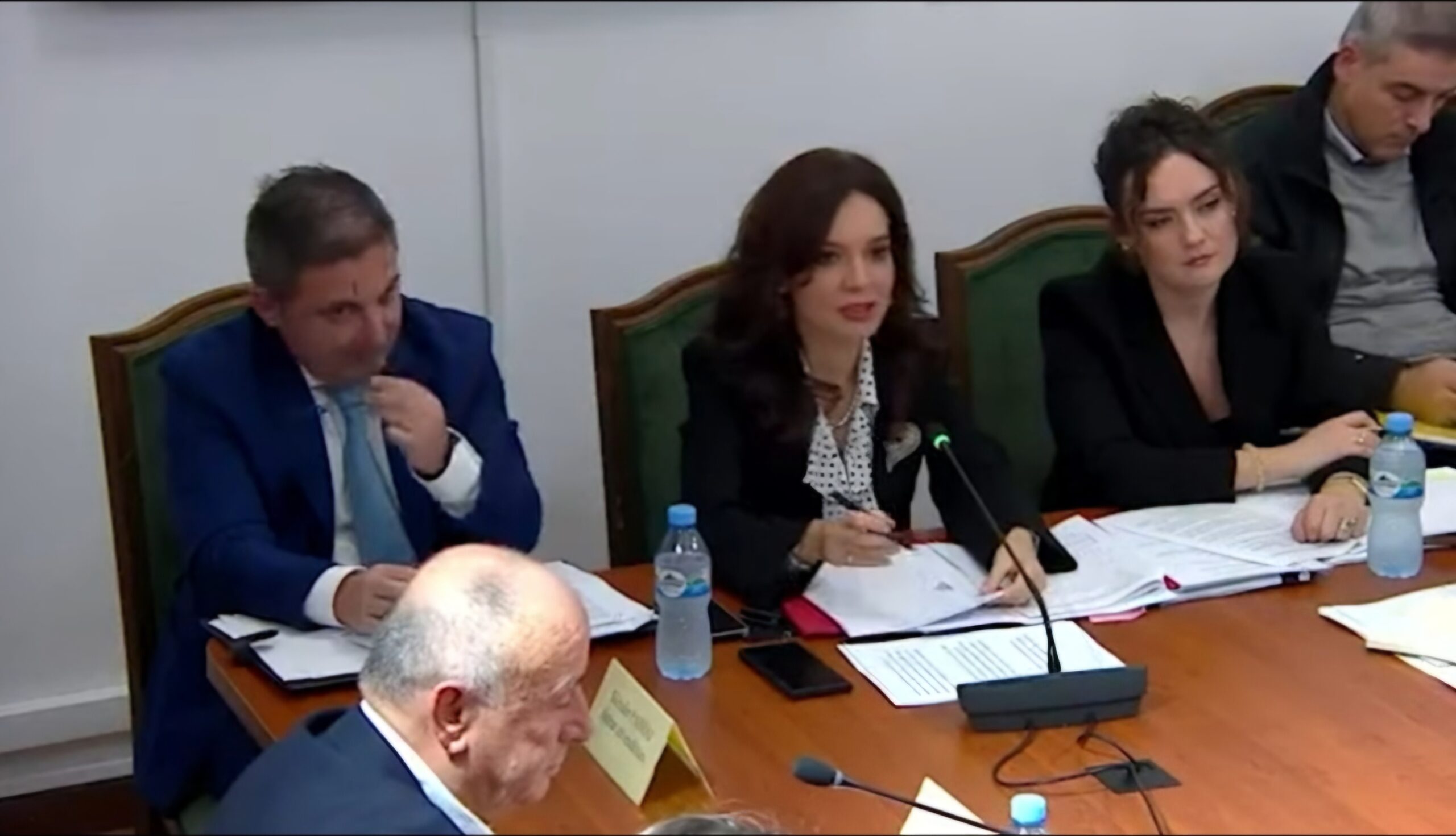 Screenshot_20251110_193140_Facebook