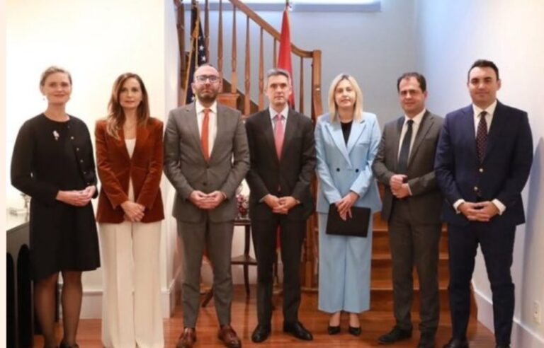 Screenshot_20251118_224749_Facebook