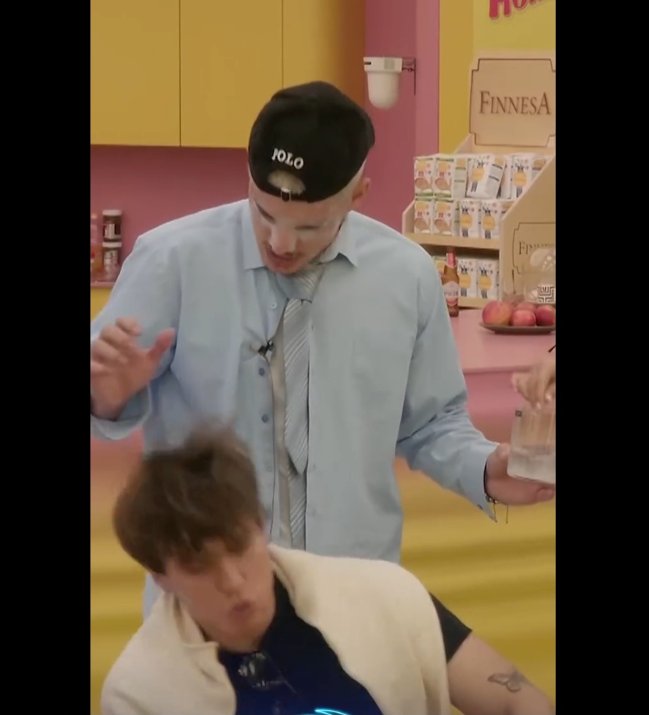 Screenshot_20251120_191730_Facebook