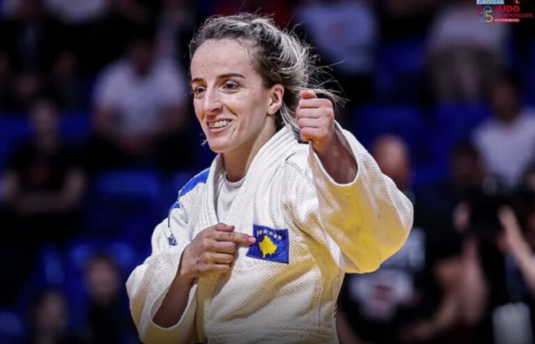 Screenshot_20251128_225856_Facebook