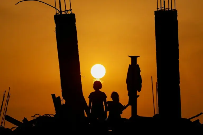 reuters_690d8b7a-1762495354