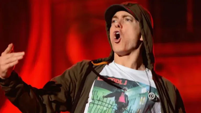 1384235_5904496_Untitled-2_updates