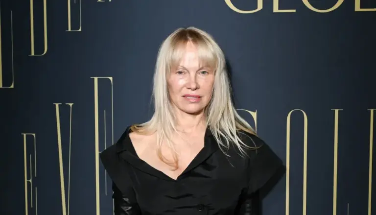 1384363_113106_updates