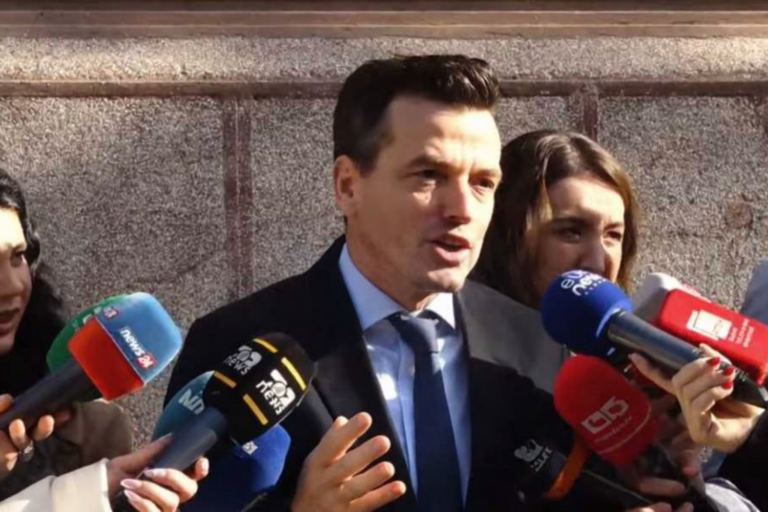 13fd67db-c9ff-4072-b98e-eeb305151275