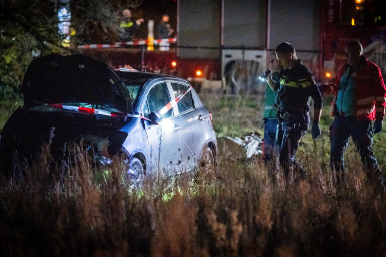 1804538-un-accident-de-voiture-en-marge-d-un-defile-de-noel-aux-pays-bas