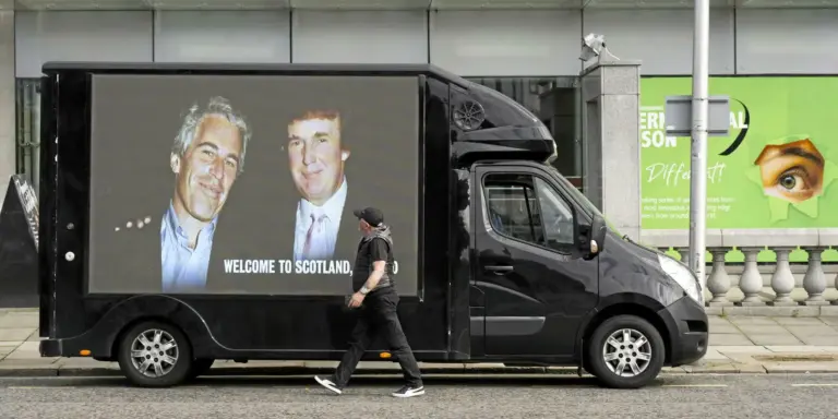 27687592lpw-27687627-mega-une-jpg_11298711