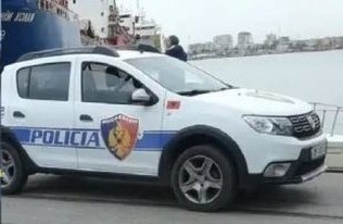 -640-0-3d39ebe59757f20f15ae1140daf99026