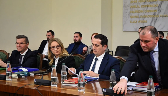 -640-0-6945399424894