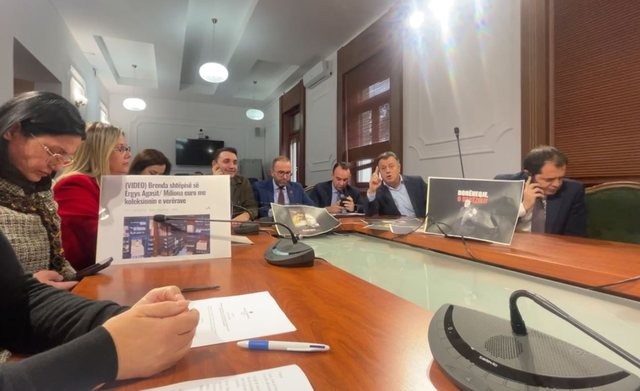 -640-0-694a629bd1718