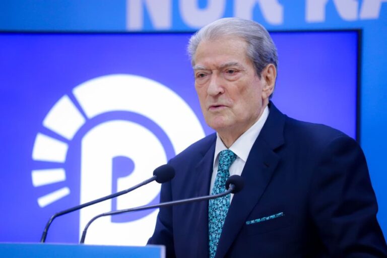 -900-0-1765975005xwhatsapp-image-2025-12-17-at-10957-pm-1-332