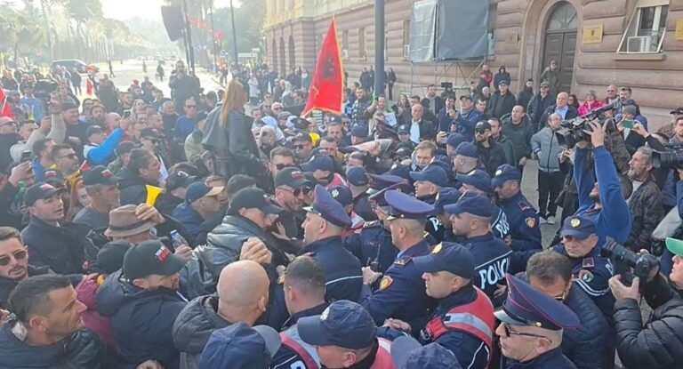 -900-0-2ec3b256d7c92258185999b38acc0d9a