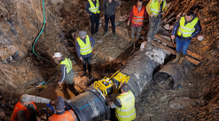 908885f3-1352-49b9-b599-a4d24ca4cad2