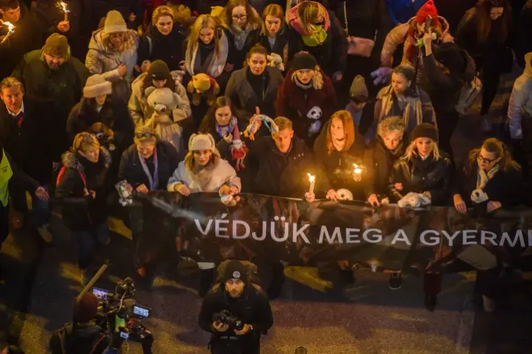 AFP__20251213__88236KP__v1__HighRes__HungaryGovernmentDemonstrationCrimeChildren-1765650832