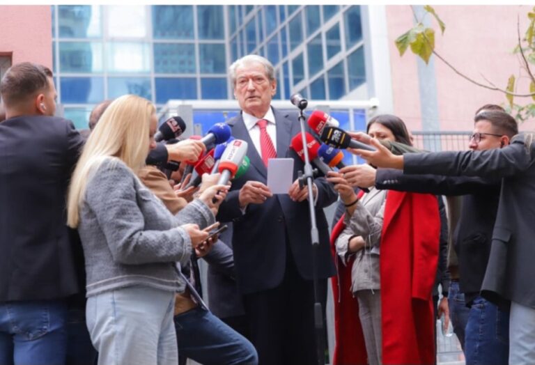 Screenshot_20251201_111211_Facebook