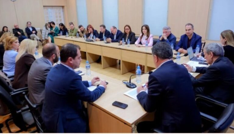 Screenshot_20251201_191305_Facebook