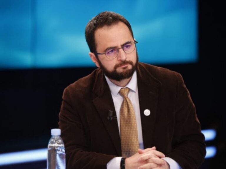 Screenshot_20251203_172842_Facebook