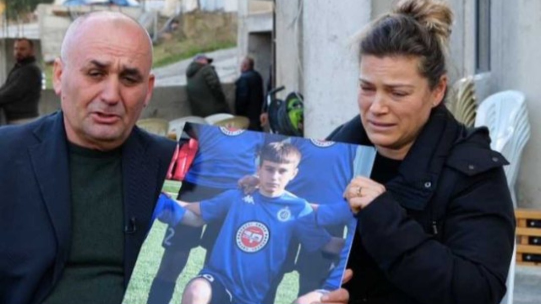 Screenshot_20251204_232749_Facebook