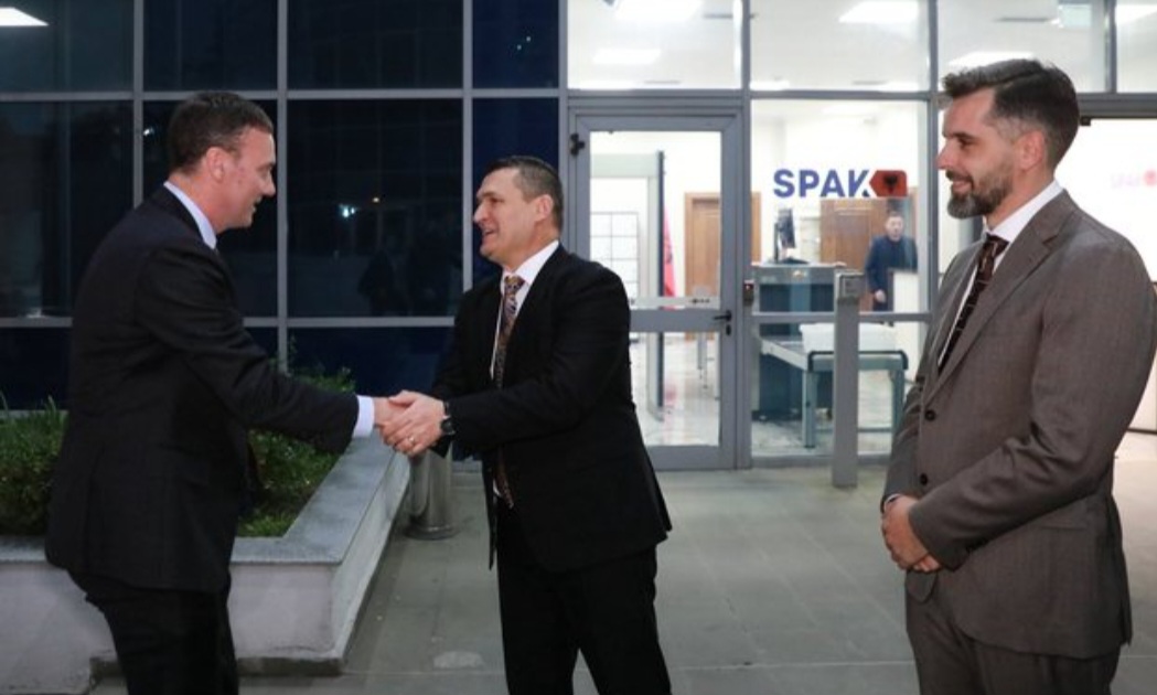 Screenshot_20251210_200523_Facebook