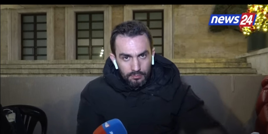 Screenshot_20251211_000059_Facebook