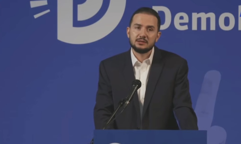 Screenshot_20251216_194350_Facebook